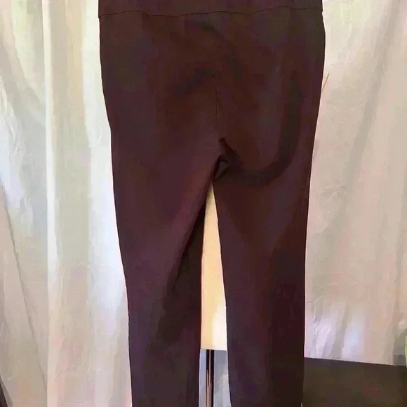 Counterparts Women’s Pull On.  Stretch Dress Pant. Size S. Plum Color - Picture 3 of 6